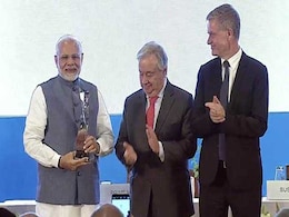 PM मोदी को मिला UN का सर्वोच्च पर्यावरण पुरस्कार ‘चैंपियंस ऑफ द अर्थ अवार्ड’, बोले- हम प्रकृति में परमात्मा को देखते हैं PM मोदी को मिला UN का सर्वोच्च पर्यावरण पुरस्कार ‘चैंपियंस ऑफ द अर्थ अवार्ड’, बोले- हम प्रकृति में परमात्मा को देखते हैं