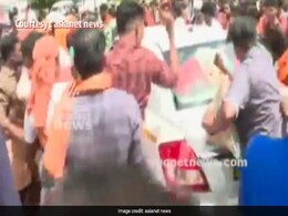 Sangh Spreading Terror, Destroying Sabarimala's Culture: Pinarayi Vijayan Sangh Spreading Terror, Destroying Sabarimala's Culture: Pinarayi Vijayan