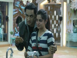 <i>Bigg Boss 12</i>: Vikas Gupta Schools Sreesanth, Dipika Kakar For 'Homophobic Comments' On Rohit Suchanti <i>Bigg Boss 12</i>: Vikas Gupta Schools Sreesanth, Dipika Kakar For 'Homophobic Comments' On Rohit Suchanti