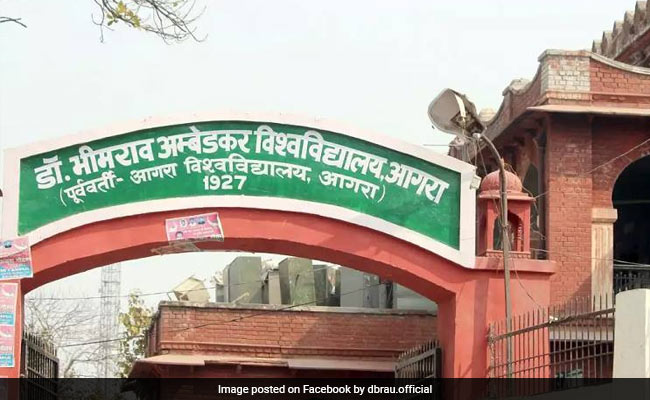 Protest At Agra University Over Vice Chancellor's Comment On Jodha Bai