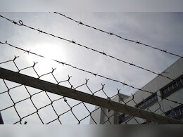 उत्तर प्रदेश : तेजाब डालकर देवर की हत्या करने की दोषी महिला को उम्रकैद