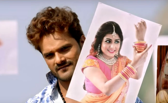 खेसारी लाल यादव बन गए कैमरामैन, प्रीति बिस्वास दे रहीं पोज- Video 20 लाख के पार