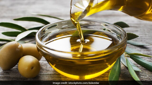 Skin Care: Olive oil can help you nourish your skin