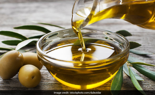 Skin Care: Olive oil can help you nourish your skin