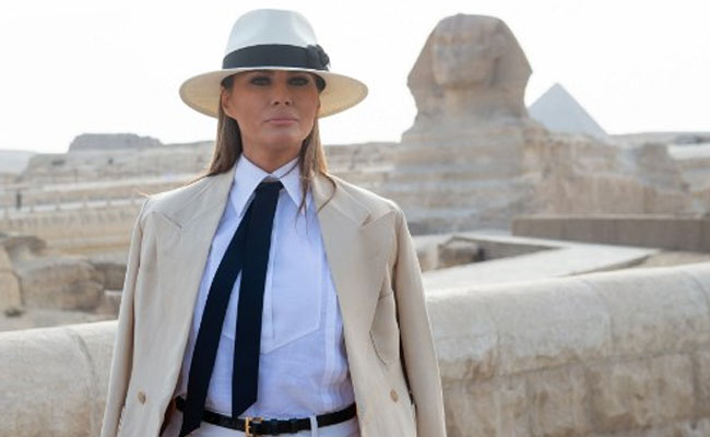 Plane Carrying Melania Trump Lands Safely After Smoke Appears In Cabin
