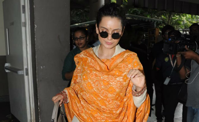 Kangana Ranaut Reacts After Vikas Bahl's Ex-Wife Tweets In His Defence