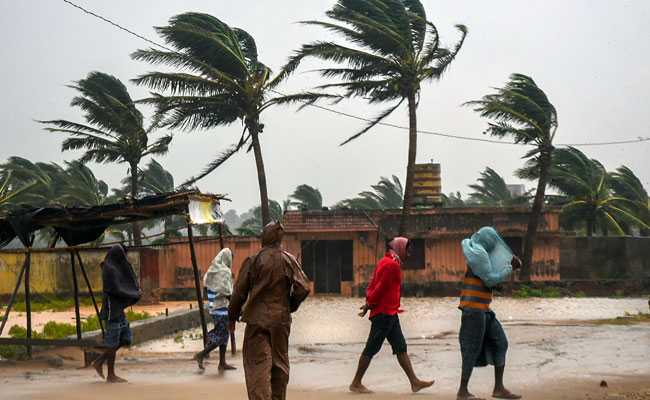 Cyclone Alert For Andhra Pradesh, North Tamil Nadu. To Hit In 24 Hours