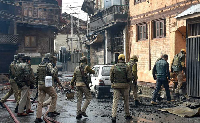 3 Lashkar Terrorists Shot Dead In Kashmir, 1 Was Involved In Cop's Killing