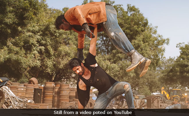 <i>Savyasachi</i> Teaser: Naga Chaitanya's 'Unseen Brother' Gets Our Attention, Sorry Madhavan