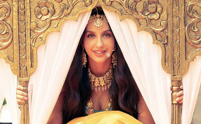 बिग बॉस फेम एक्ट्रेस लेकर आईं 'दिलबर' का अरबी वर्जन, Belly डांस के साथ मचाया तहलका- देखें Video