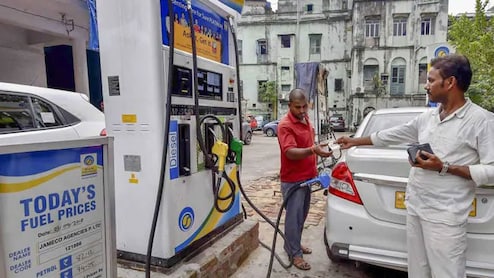 India Maintains 60-Day Stock, No Plan To Ration Fuel Usage, Oil Secretary Clarifies