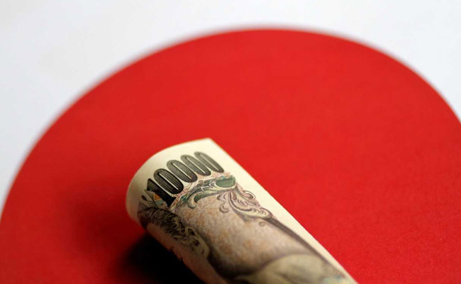 India Signs $75-Billion Currency Swap Pact With Japan