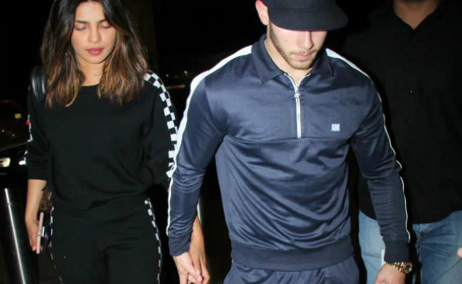Priyanka Chopra And Nick Jonas To Have November Wedding In Jodhpur: Report