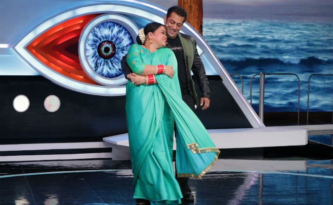 <I>Bigg Boss 12</I>, Day 20 : Bharti Singh And Salman Khan Are All Set To Tickle Your Bones