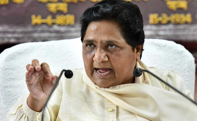'BJP सरकार में भी जंगलराज' : महिला से बदसलूकी, दलितों के घरों पर दबंगों के हमले पर बिफरीं मायावती