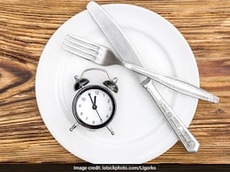 क्या इंटरमिटेंट फास्टिंग से जल्दी कम हो जाता है वजन? जानिए कितने घंटे तक रहना है भूखा और खाना कब खाएं क्या इंटरमिटेंट फास्टिंग से जल्दी कम हो जाता है वजन? जानिए कितने घंटे तक रहना है भूखा और खाना कब खाएं