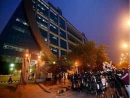 जब संविधान की धज्जियां उड़ती हैं, तब रात को जूते की टाप सुनाई देती है जब संविधान की धज्जियां उड़ती हैं, तब रात को जूते की टाप सुनाई देती है