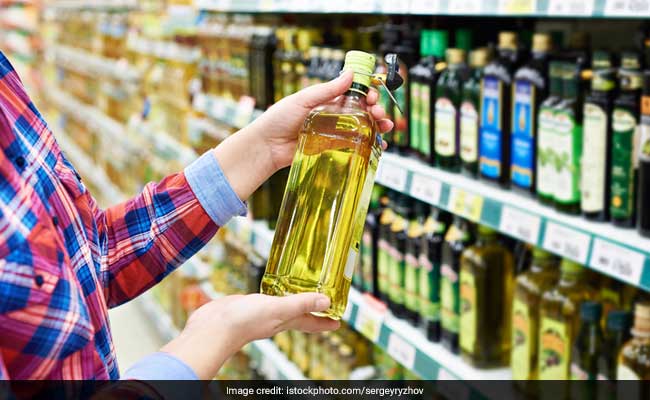 Try These Healthy Substitutes To Vegetable Oil Without Compromising On Taste
