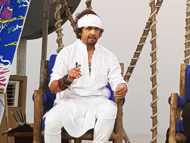 'We Are Not Taught How To Excrete After Eat', Says Sonu Nigam