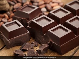 स्ट्रेस ही नहीं मोटापा को भी कम करने में मददगार है Dark Chocolate, रोजाना खाने से मिलते हैं ये गजब फायदे स्ट्रेस ही नहीं मोटापा को भी कम करने में मददगार है Dark Chocolate, रोजाना खाने से मिलते हैं ये गजब फायदे