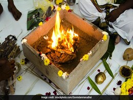 Chandi Homa Havan: कन्या पूजन के बाद जरूर कराना चाहिए 'चंडी होमम हवन', जानिए शुभ मुहूर्त, विधि और मंत्र Chandi Homa Havan: कन्या पूजन के बाद जरूर कराना चाहिए 'चंडी होमम हवन', जानिए शुभ मुहूर्त, विधि और मंत्र