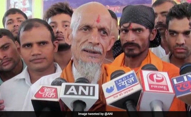 मुस्लिम से हिन्दू बने धर्म सिंह ने कहा, मोदी जी के भारत में मुस्लिमों के साथ सही व्यवहार नहीं होता, मुझे इंसाफ चाहिए