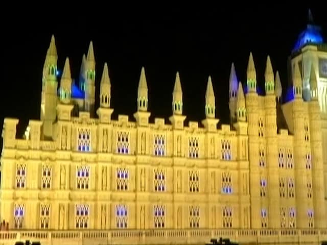 Video: আজ থেকে শুরু হয়ে গেছে দূর্গা পূজা, কলকাতা সেজে  উঠেছে নতুন সাজে।