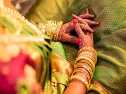 4 Stunning Outfits To Wear For Karva Chauth 4 Stunning Outfits To Wear For Karva Chauth