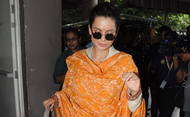 Kangana Ranaut Just Rocked A Very Rich <i>Dupatta</i>. Get Her Look