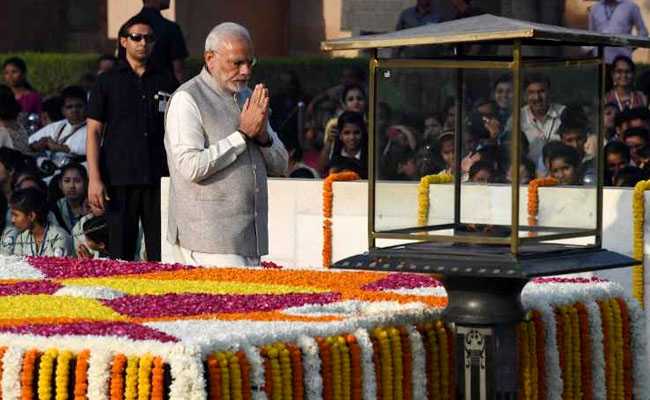 BJP Treating Mahatma Gandhi As 'Senior Sanitary Inspector': Irfan Habib