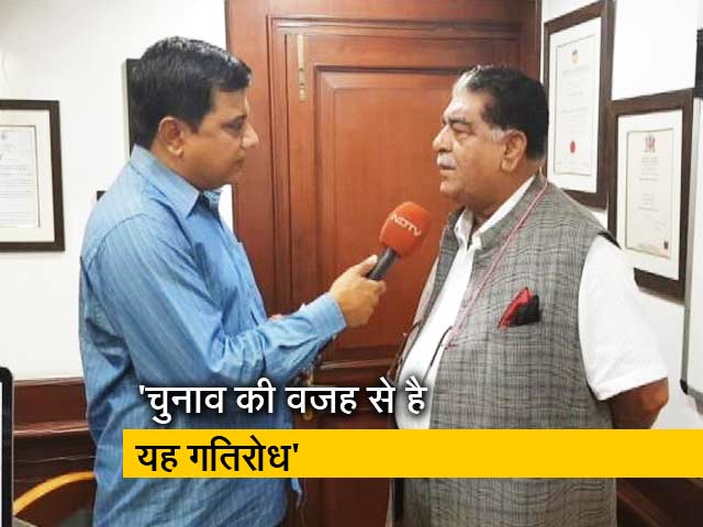 सरकार के रवैये से कुछ भी साफ नहीं : विपिन मलिक