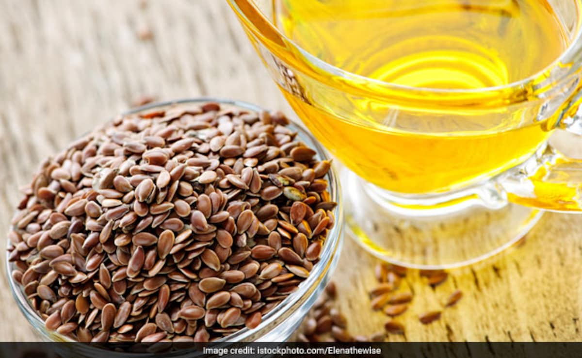 Nutritionist Recommends One-Teaspoon Flaxseed Oil Habit For Better Daily Health