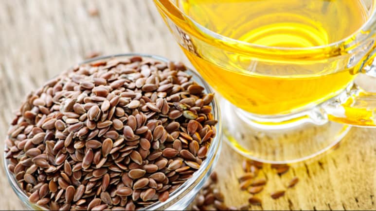 Nutritionist Recommends One-Teaspoon Flaxseed Oil Habit For Better Daily Health