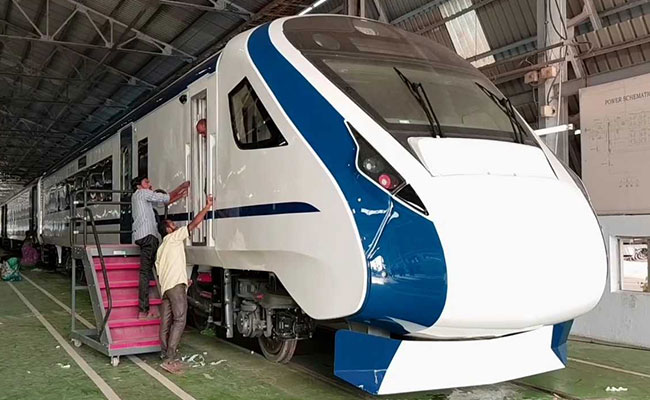 Inside India's 'Fastest' Train - 360-Degree Rotating Seats, Sliding Steps