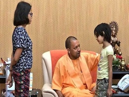 लखनऊ पुलिस की गोली से मरे विवेक तिवारी की बीवी को क्यों बना रहे 'विलेन' ? लखनऊ पुलिस की गोली से मरे विवेक तिवारी की बीवी को क्यों बना रहे 'विलेन' ?