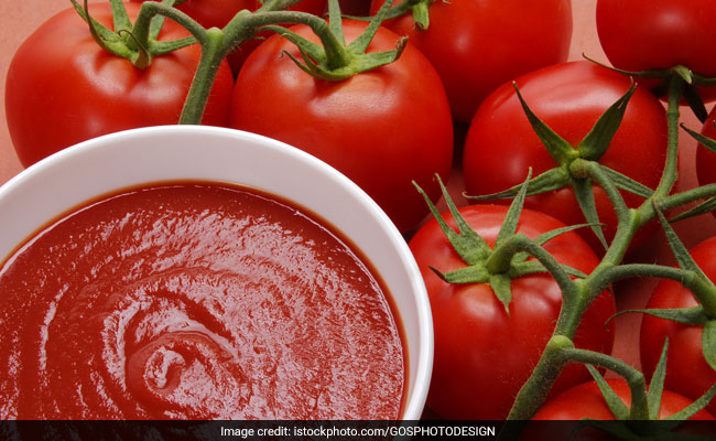 Lycopene may even have the ability to prevent or delay cataracts to a certain extent.