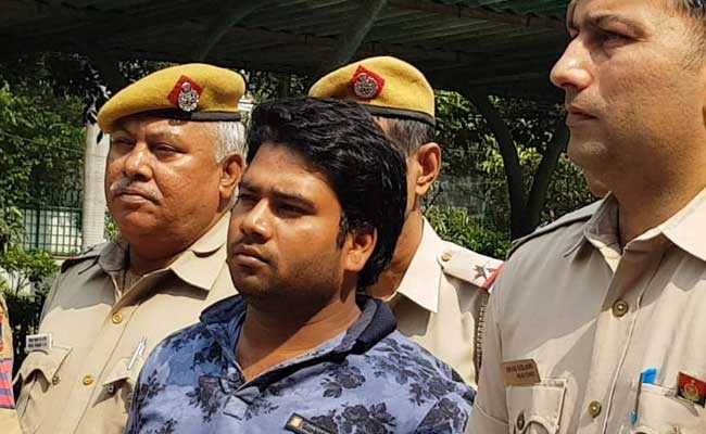 दिल्ली पुलिस की गिरफ्त में आया नामी स्कूल का पूर्व छात्र, ज्वैलर पर गोली चलाने और फिरौती मांगने का आरोप