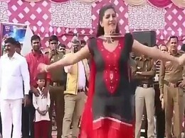 सपना चौधरी को मिली रोमांटिक धमकी, किया ये काम तो 'किडनैप हो जावेगी'- Video हुआ वायरल सपना चौधरी को मिली रोमांटिक धमकी, किया ये काम तो 'किडनैप हो जावेगी'- Video हुआ वायरल