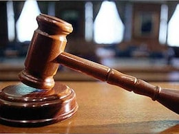 सिंदूर न लगाने को लेकर 5 साल से मायके में रह रही पत्नी, कोर्ट ने पति के पास लौटने का दिया आदेश सिंदूर न लगाने को लेकर 5 साल से मायके में रह रही पत्नी, कोर्ट ने पति के पास लौटने का दिया आदेश