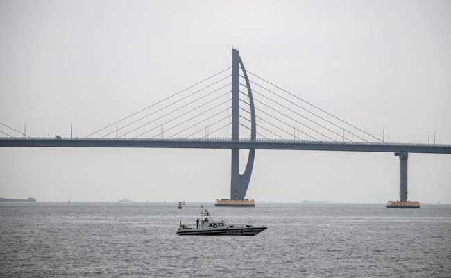 हांगकांग से मकाउ व चीन के झुहाई को जोड़ने वाला दुनिया का सबसे लंबा समुद्री पुल जल्द खुलेगा