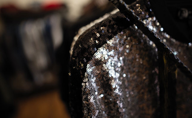 Ditch The Blouse. Here Are 3 Things You Can Wear Your <i>Sarees</i> With