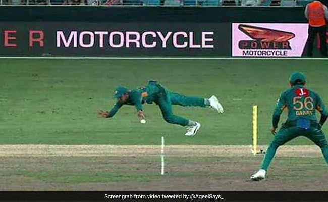 हवा में उड़कर खिलाड़ी ने ऐसे किया रन आउट, कप्तान बोले- जॉन्टी रोड्स नहीं कर सकते ऐसा, देखें VIDEO