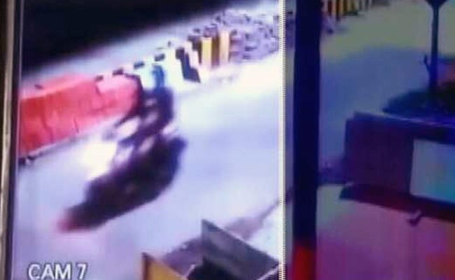 विवेक तिवारी हत्याकांड : घटना से चंद मिनट पहले का CCTV फुटेज आया सामने