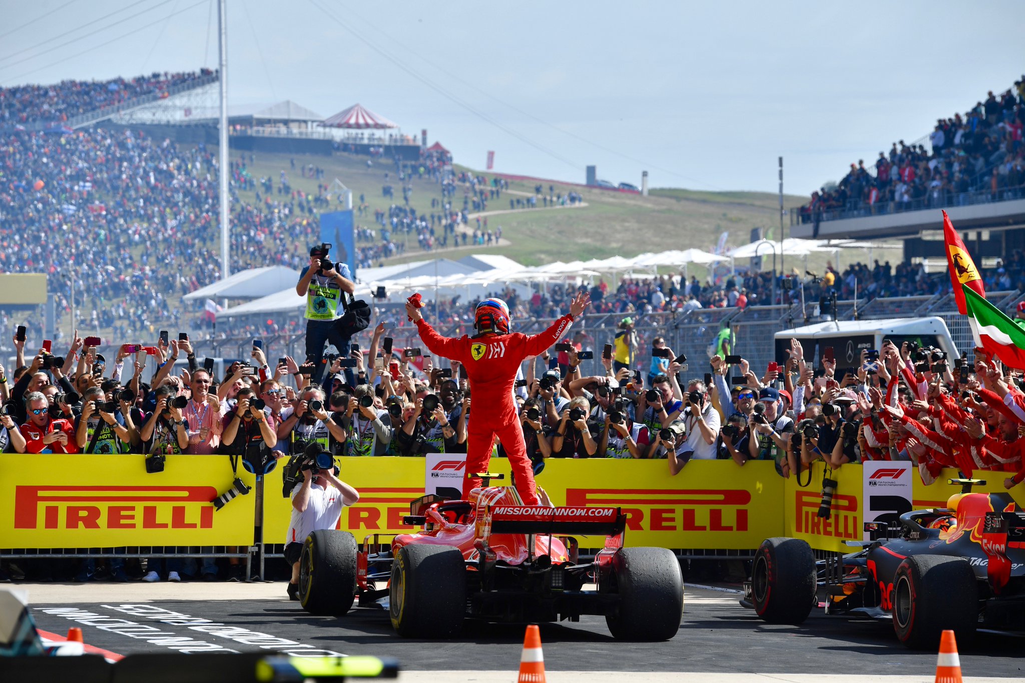 F1: Raikkonen Wins US GP, Puts Hamilton's World Title On Hold