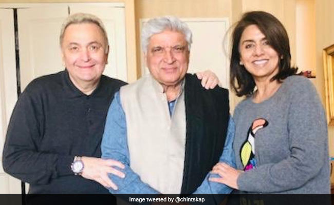 Rishi Kapoor, Undergoing Medical Treatment In New York, Gets A New Visitor - Javed Akhtar