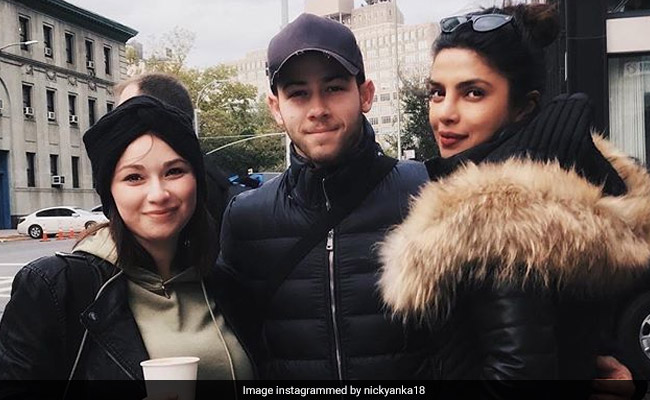 Pics Of Priyanka Chopra And Nick Jonas Chilling In New York