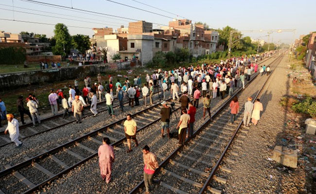 Navjot Sidhu, Wife Summoned By Panel In Amritsar Train Tragedy Probe