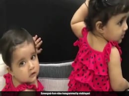 Bigg Boss 12: करणवीर बोहरा की जुड़वा बेटियों की स्माइल देखकर कह बैठेंगे Soo Cute! देखें Video Bigg Boss 12: करणवीर बोहरा की जुड़वा बेटियों की स्माइल देखकर कह बैठेंगे Soo Cute! देखें Video