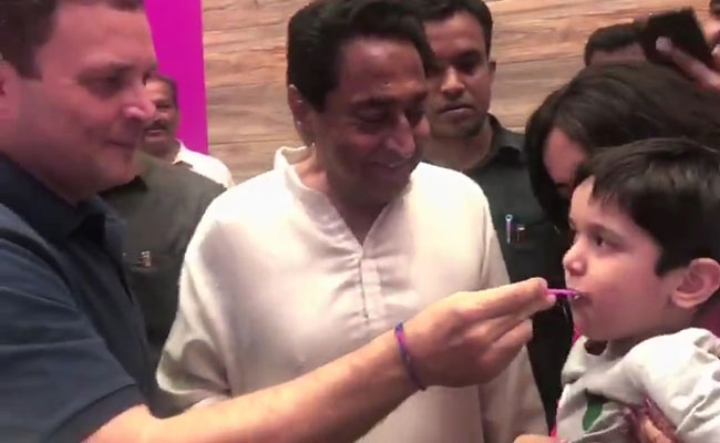 "Hello, Want Ice-Cream?" Rahul Gandhi's Evening Out With Congressmen