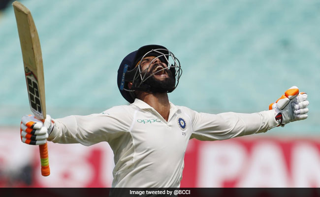 IND vs WI: विराट कोहली पारी घोषित करने के लिए हिलाते रहे हाथ, नहीं देखा जडेजा ने, ऐसे मनाया जश्न